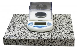 Bel-Art 18386-0001 Vibrasorb premium vibration damping mount, 13 3/4 x 13 3/4 x 3 in (35 x 35 x 7.6 cm)