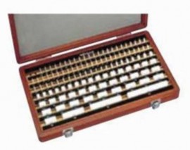 Mitutoyo 516-337-30 Metric Gauge Block Rectangular Ceramic Set, 112 pieces, grade 00, JIS