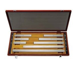 Mitutoyo 516-440-26 Metric Gauge Block Square Steel Set, 112 pieces, grade AS-2